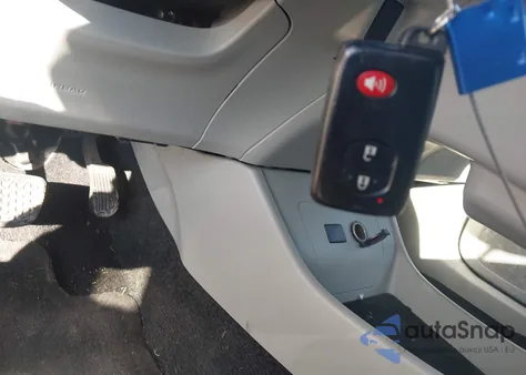 2014 Toyota Prius Two z USA, uszkodzony, nr VIN JTDKN3DU6E0376945